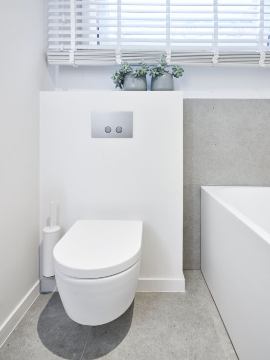 Villeroy & Boch Avento hangend toilet mat wit randloos, inclusief isolatieset