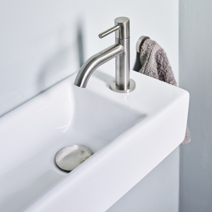 Luca Varess Cubic set lave-mains