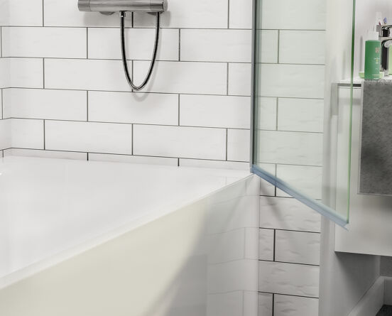 Linie Milos enkele badwand 85 cm met glanzend chroom profiel