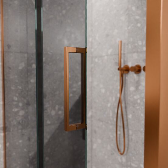Balmani Senses Design douchehoek met linkse schuifdeur en vaste zijwand, 140 x 80 cm, Reflex spiegelglas, Brushed Rosegold profielen, met coating