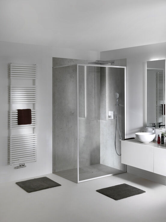 Balmani Framed inloopdouche 140 x 210 cm helder glas mat wit profiel