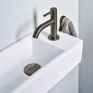 Luca Varess Cubic set lave-mains