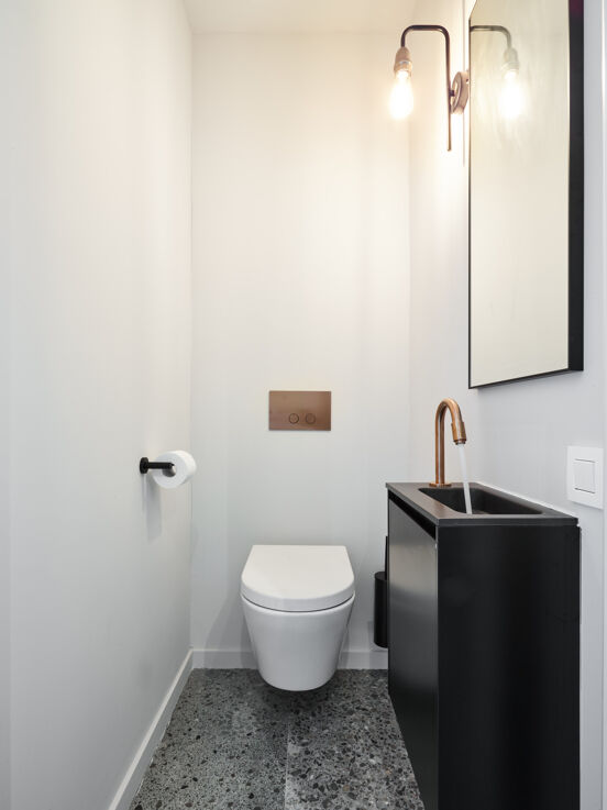 Storke Edge zwevende toiletmeubelkast 40 x 22 cm mat zwart