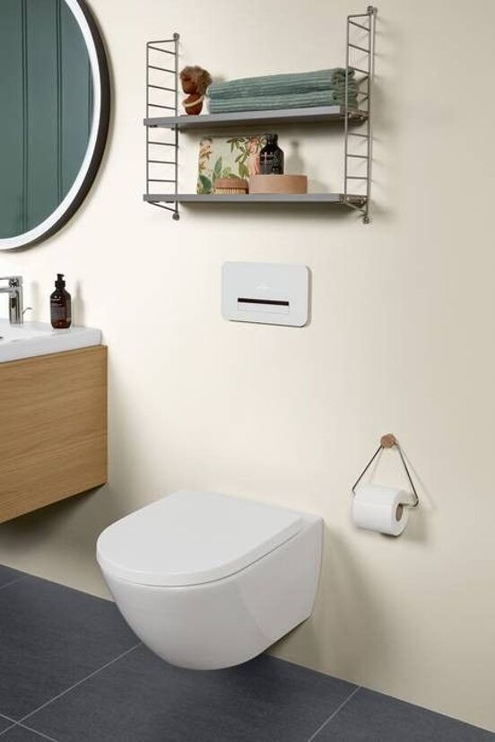Villeroy & Boch Subway 3.0 wc suspendu blanc brillant sans rebord TwistFlush, tapis d'isolation inclus