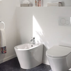 Luca Varess Calibro bidet