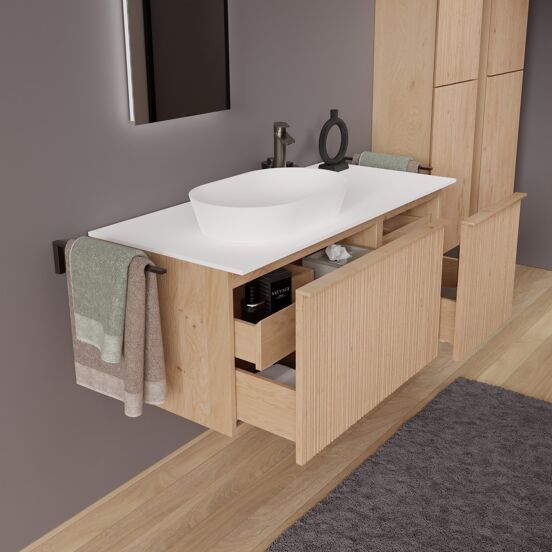 Balmani Forma hängendes Möbelstück Set: 120 x 55 cm, Naturbelassene Eiche, mit Stretto Einzel- oder Doppel Waschtischplatte, Solid Surface, Weiß matt, Vertikale asymmetrische Runde Rippe