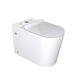 Luca Varess Santino staand toilet