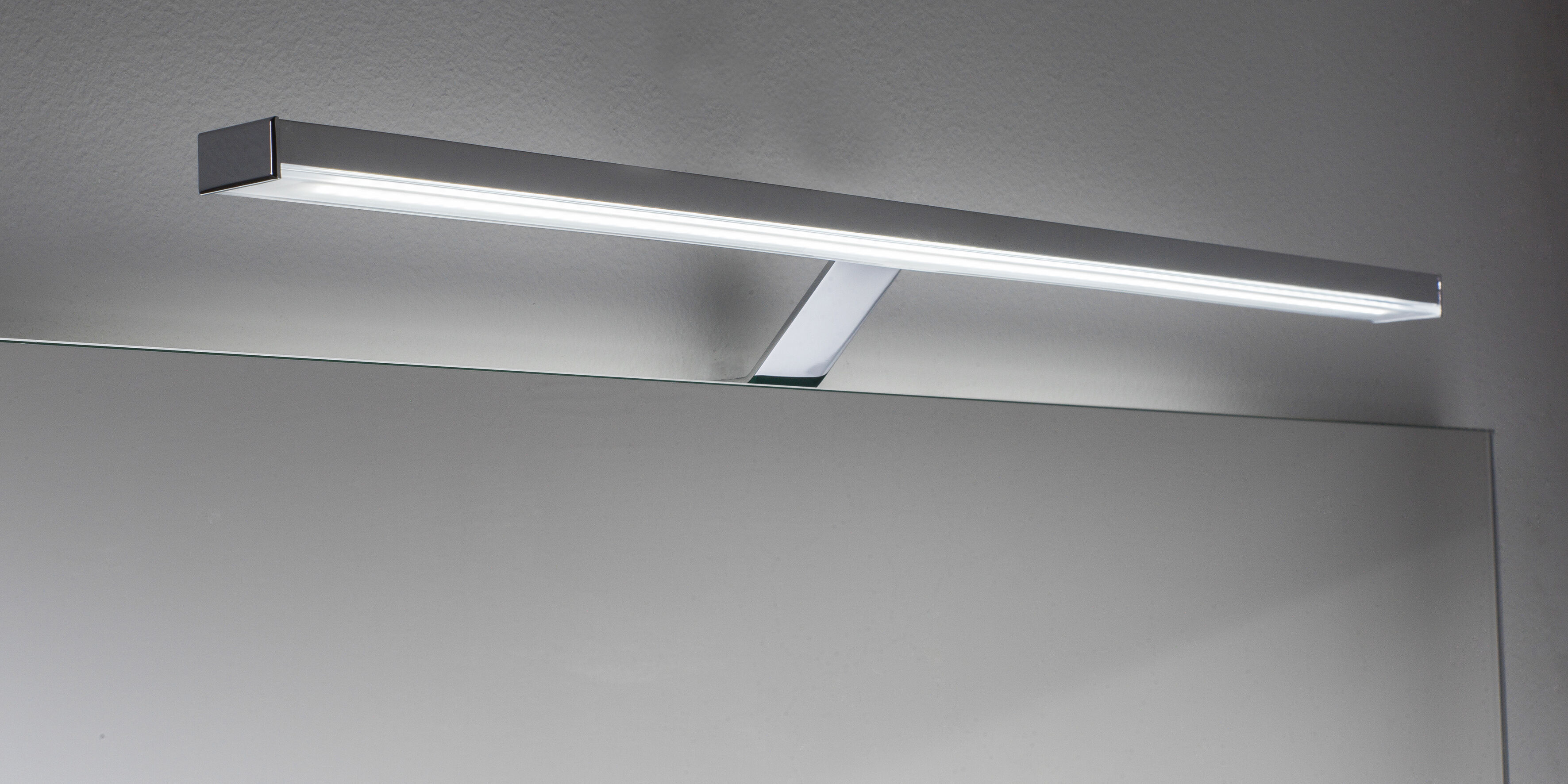 Balmani Lineato LED verlichting 49 cm chroom