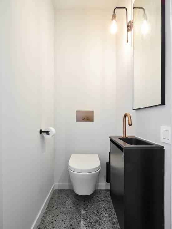 Storke Edge zwevende toiletmeubelkast 40 x 22 cm mat zwart