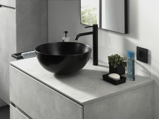 Luca Varess Supra vasque à poser porcelaine noir mat rond Ø 36 cm