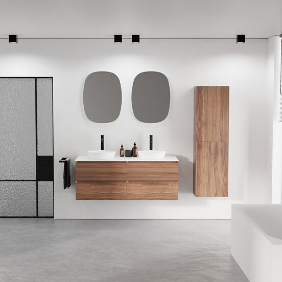Balmani Mitra zwevend badmeubel 135 x 55 cm notenhout met Stretto enkel of dubbel wastafelblad in solid surface mat wit