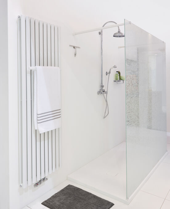 Balmani Modular inloopdouche met vrijstaande wand 180 x 200 cm linnen wit glas glanzend chroom profiel