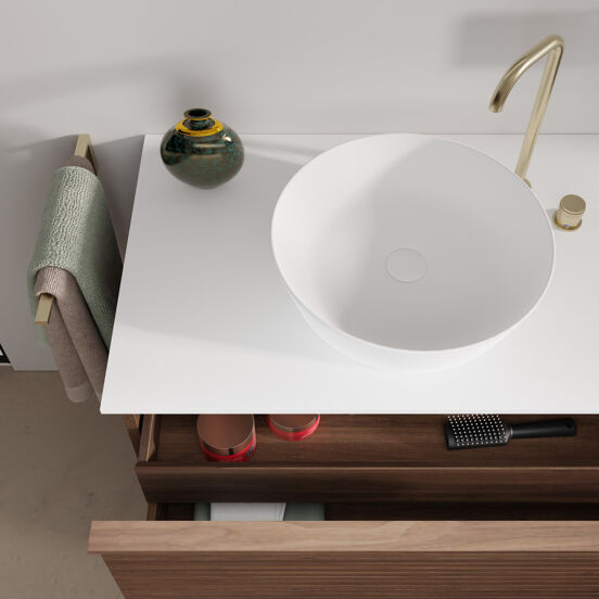 Balmani Forma zwevend badmeubel 180 x 55 cm amerikaans notenhout met Stretto enkel of dubbel wastafelblad in solid surface mat wit, Horizontale symmetrische rechte ribbel