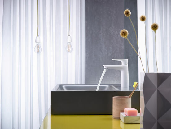 Hansgrohe Talis E 110 Coolstart wastafelkraan mat wit