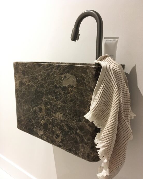 Balmani Riva lave-mains 45 x 22 cm marbre Dark Emperador
