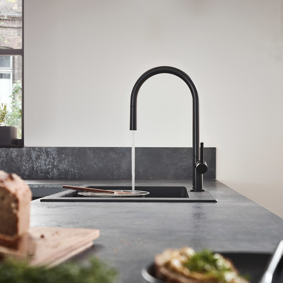 Hansgrohe Talis M54 210 keukenkraan met uittrekbare handdouche mat zwart