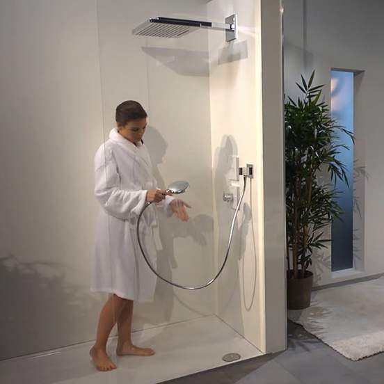 Hansgrohe Rainmaker Select 460 rechthoekige regendouchekop met muursteun 46 x 27 cm glanzend chroom