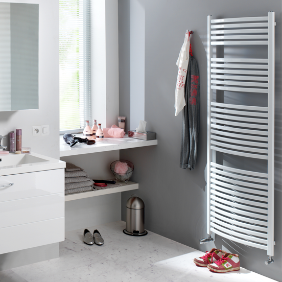 Vipera Kanza enkele handdoekradiator 50 x 150 cm centrale verwarming mat wit zij- en middenaansluiting 679W