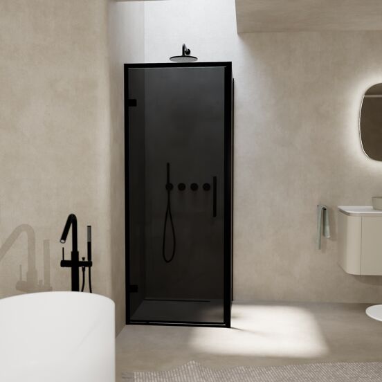 Balmani Senses Design douchehoek met linkse draaideur en vaste zijwand, 90 x 80 cm, Rookglas, Zwarte profielen, met coating
