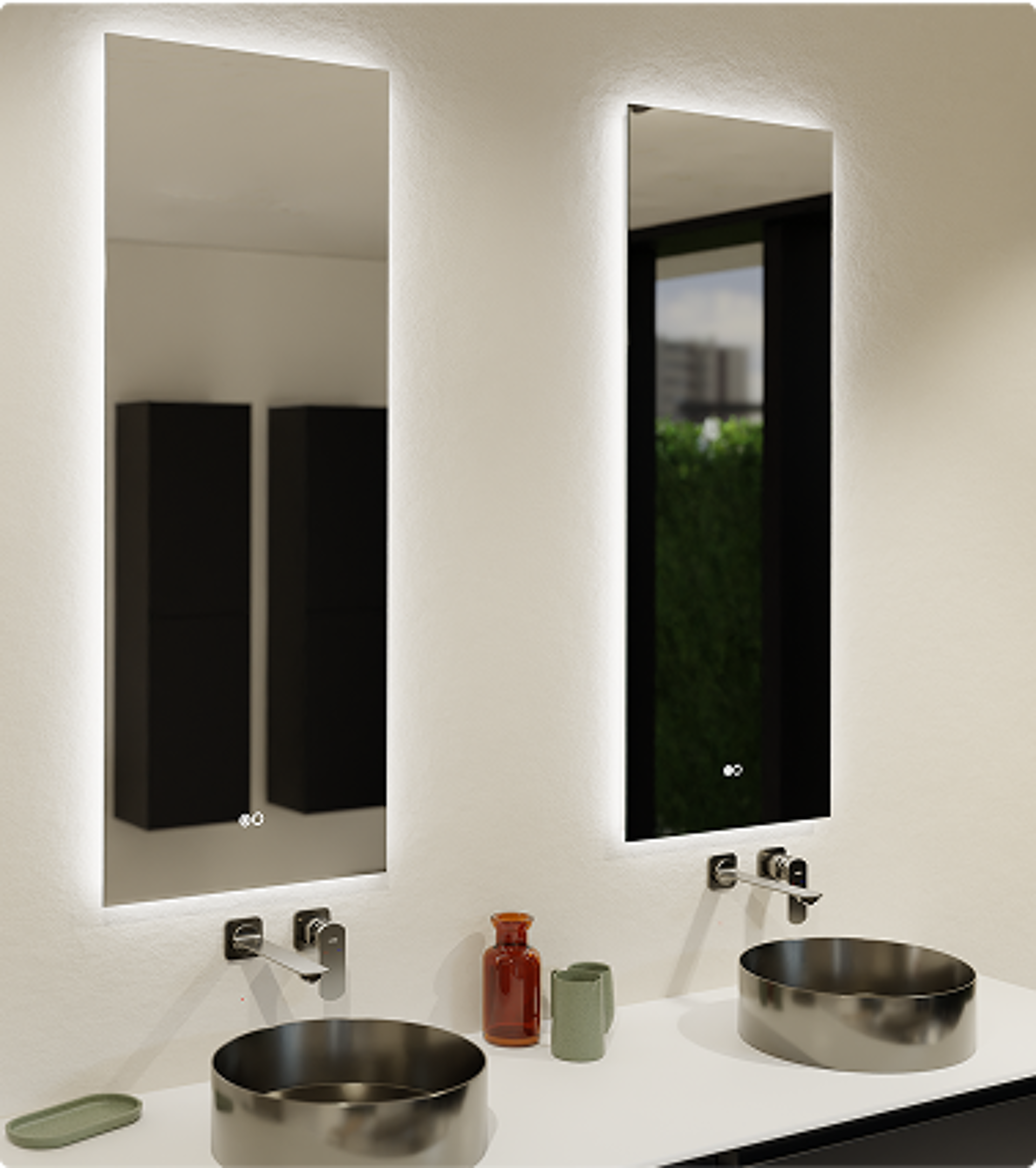 Zwei vertikale rechteckige Spiegel mit integrierter Beleuchtung über runden Waschbecken, mit Ausblick ins Freie – modernes Design von x²o badkamers.